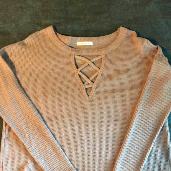 Cherish Light-weight Sweater - Picture 2 of 3